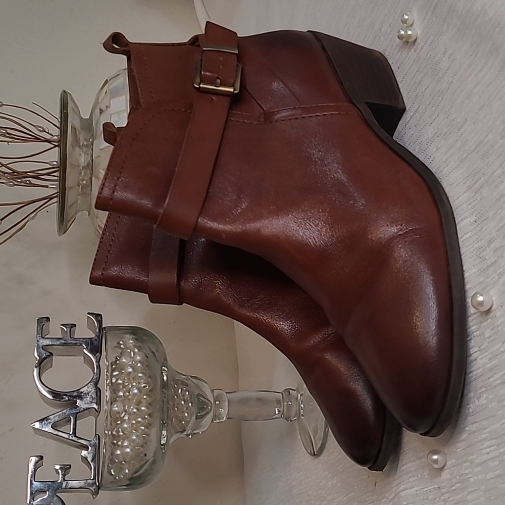 Vince camuto leather brown ankle boots